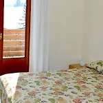 Semesterbostad Lo Scoiattolo *