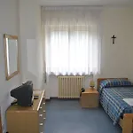 Semesterbostad Lo Scoiattolo *